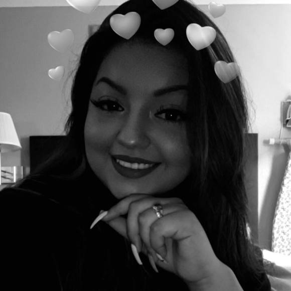 Meet your Posher, Paolaa - Picture 1 of 1